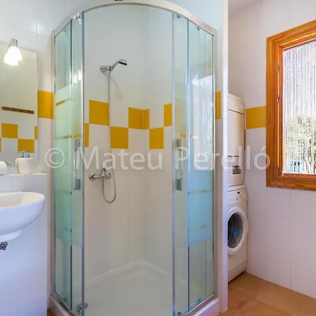 Modernes Mit Pool, Garten Und Tiergehegen Santa Margalida