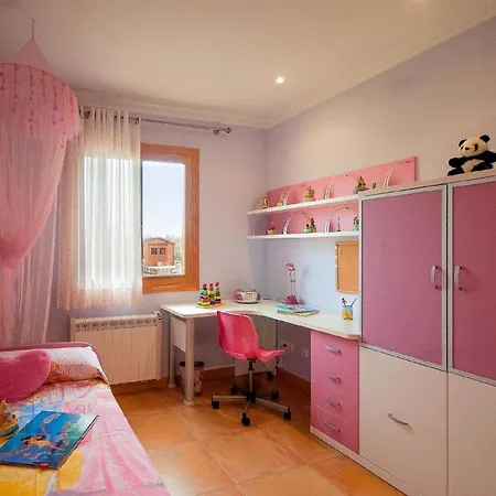 Ferienhaus Modernes Mit Pool, Garten Und Tiergehegen *