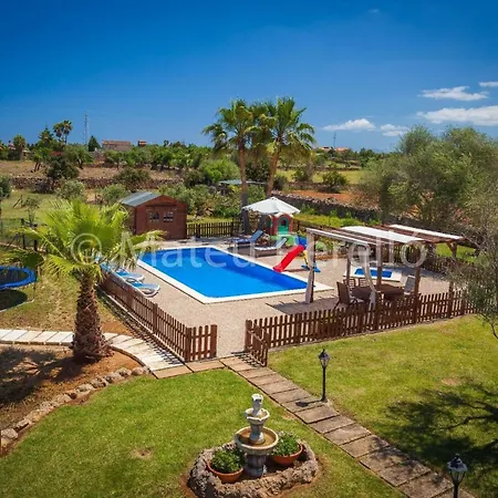 Ferienhaus Modernes Mit Pool, Garten Und Tiergehegen *